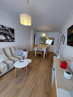 Departamento frente al Shopping Los Gallegos
